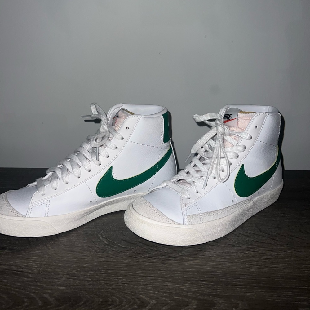Nike blazers green